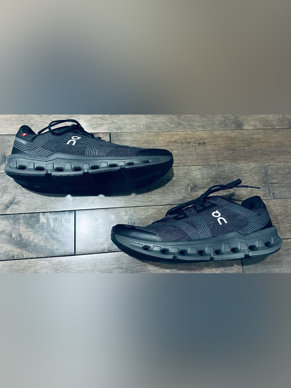 Like New Men’s Sz 10 Black Eclipse On Cloud Cloudgo Sneakers
